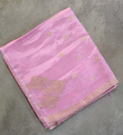 Crepe Silk Saree with Butta Motif Border-Pink