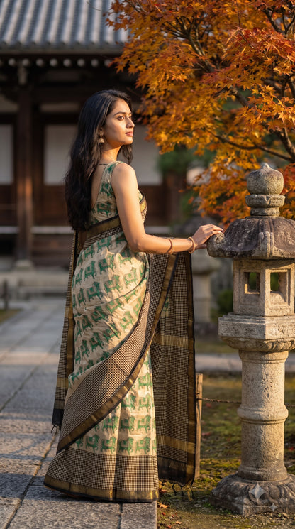 Maheshwari Silk Saree - Grey